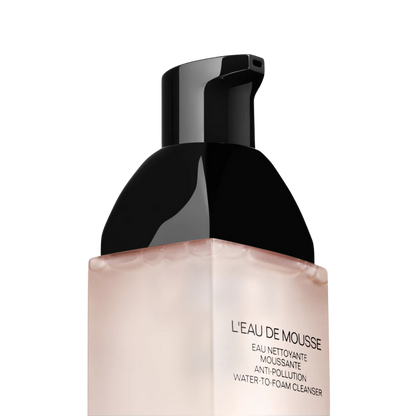 L'eau de Mousse Anti-Pollution Water-To-Foam Cleanser